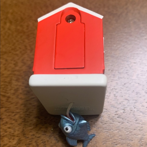 2024 Hallmark Keepsake Fishing for Fun Mini Ornament NWT - Picture 4 of 9